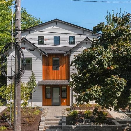 Chris'S Sweet Suite - 84 Walkscore Seattle Exterior photo
